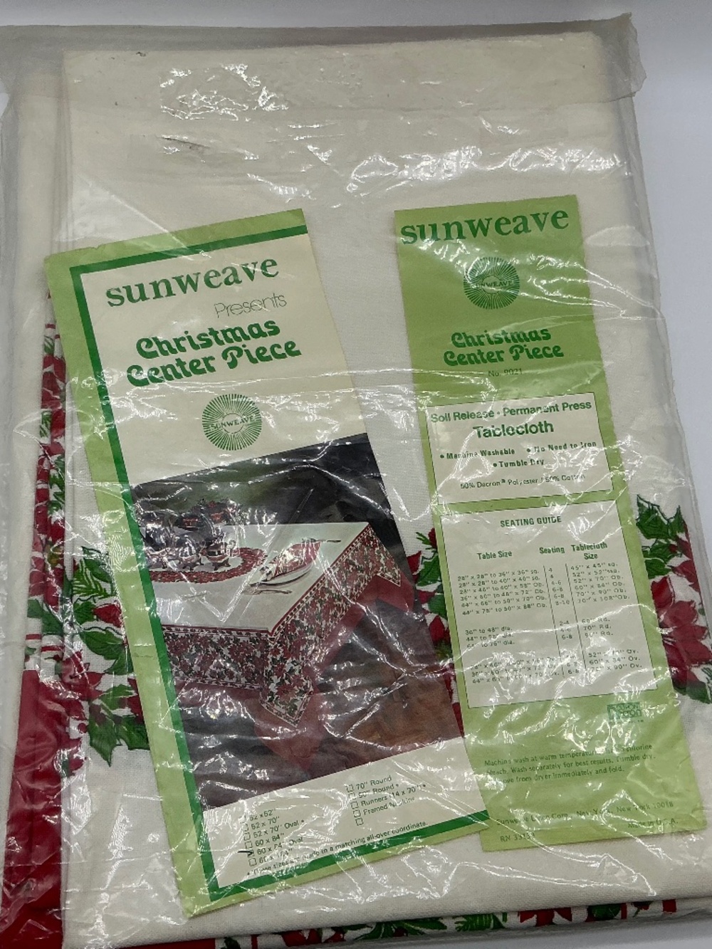 Sunweave Oval Tablecloth Christmas Center Piece